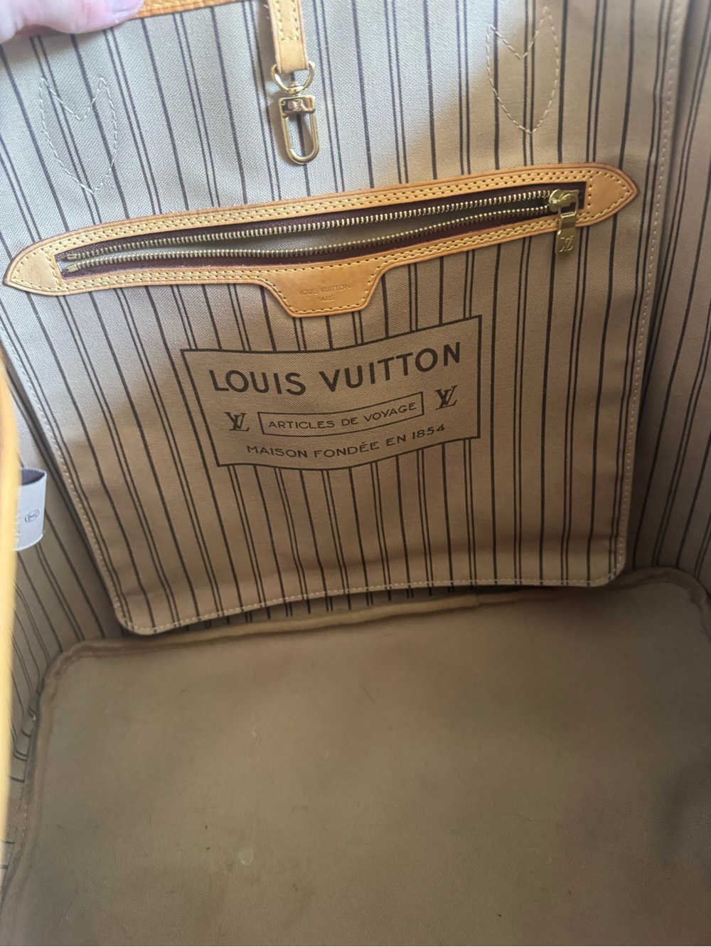Louis Vuitton Brown Monogram Canvas Tote with Vachetta Trim - Picture 2 of 4
